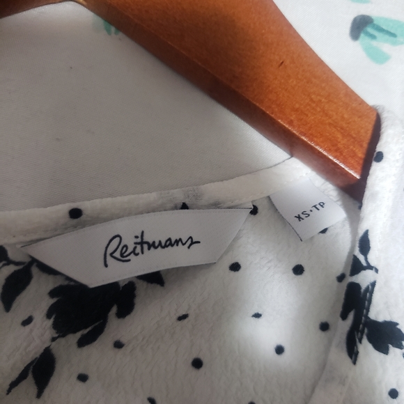 Reitmans Womens Top XS - Picture 3 of 3